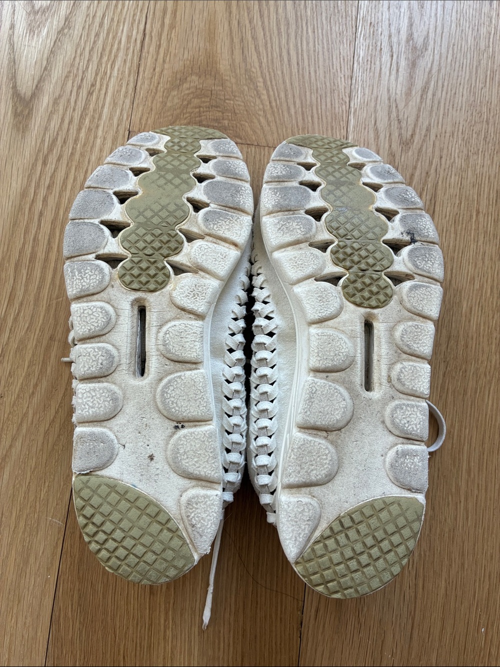 Nike white Lace-Up Sneakers - Picture 4 of 4